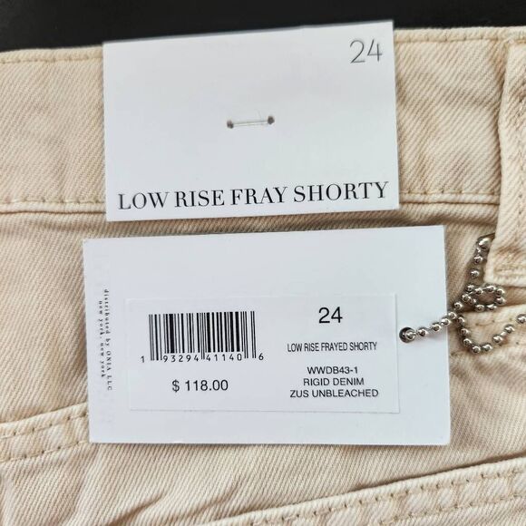 WeWoreWhat Cream Denim Cut Off Shorts NWT Size 24 Natural Revolve jean shorts - Picture 6 of 6